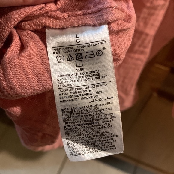 Old Navy Pink Long Sleeve Blouse - Picture 4 of 4